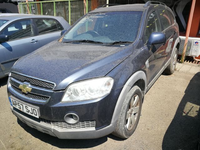 bontott CHEVROLET CAPTIVA Biztosítéktábla Motortér