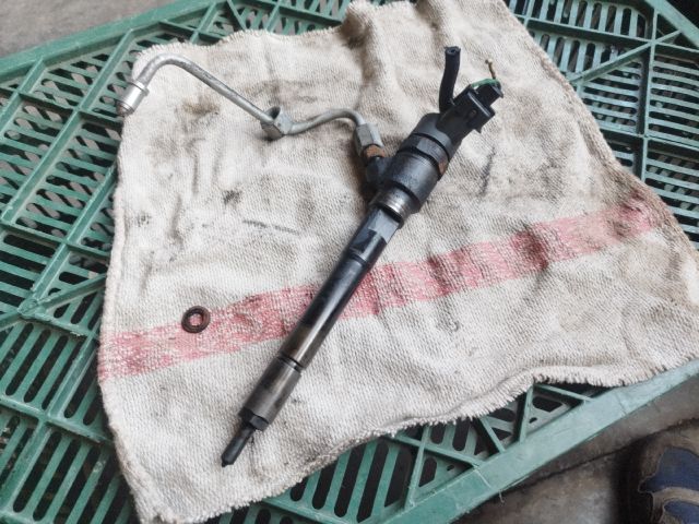 bontott CHEVROLET CAPTIVA Porlasztó (1 db)