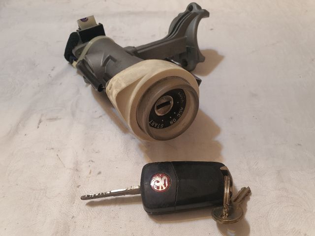 bontott CHEVROLET CAPTIVA Gyújtáskapcsoló Házzal