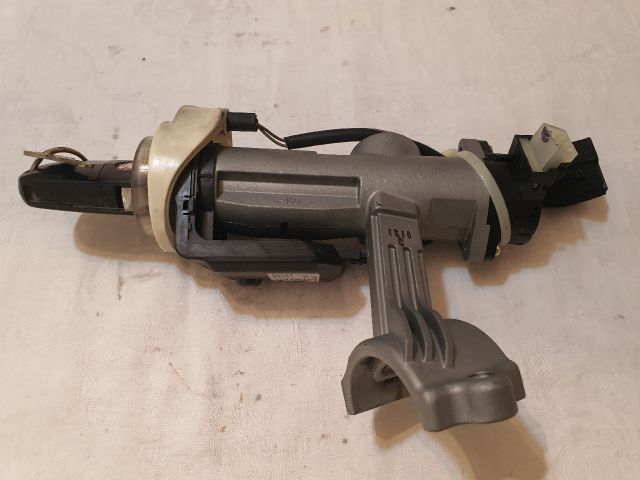 bontott CHEVROLET CAPTIVA Gyújtáskapcsoló Házzal