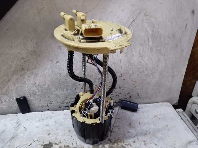 bontott CHEVROLET CAPTIVA Üzemanyag Szivattyú