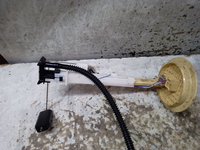 bontott CHEVROLET CAPTIVA Üzemanyag Szivattyú