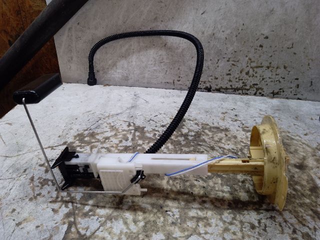 bontott CHEVROLET CAPTIVA Üzemanyag Szivattyú