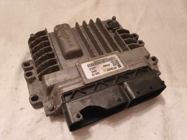 bontott CHEVROLET CAPTIVA Motorvezérlő