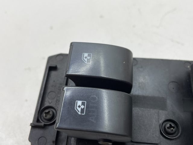 bontott CHEVROLET CAPTIVA Ablakemelő Kapcsoló Négyes / Kettes