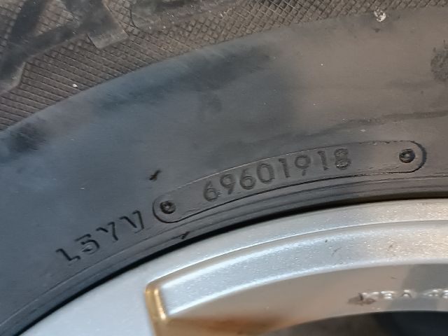 bontott CHEVROLET CAPTIVA Alufelni Szett Gumival