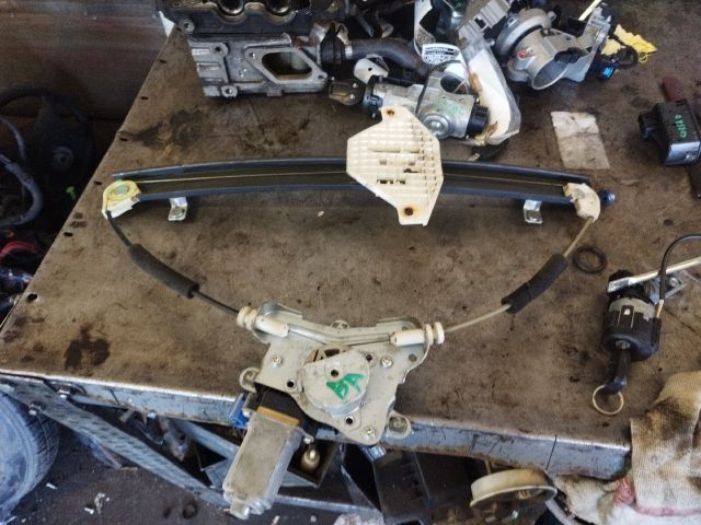 bontott CHEVROLET CAPTIVA Bal első Ablakemelő Szerkezet (Elektromos)