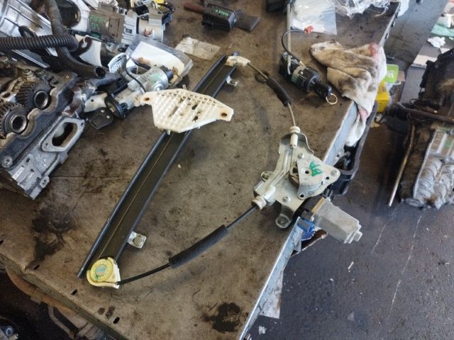 bontott CHEVROLET CAPTIVA Bal első Ablakemelő Szerkezet (Elektromos)