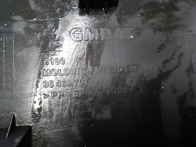 bontott CHEVROLET CAPTIVA Bal első Ajtó Díszléc