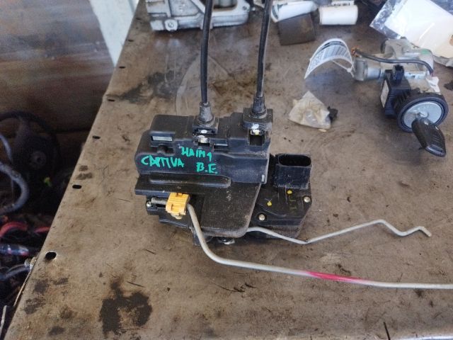 bontott CHEVROLET CAPTIVA Bal első Ajtózár