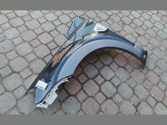 bontott CHEVROLET CAPTIVA Bal első Sárvédő