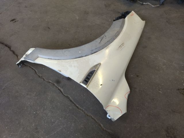 bontott CHEVROLET CAPTIVA Bal első Sárvédő