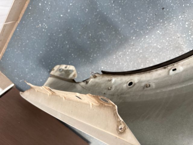 bontott CHEVROLET CAPTIVA Bal első Sárvédő