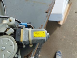 bontott CHEVROLET CAPTIVA Bal hátsó Ablakemelő Szerkezet (Elektromos)