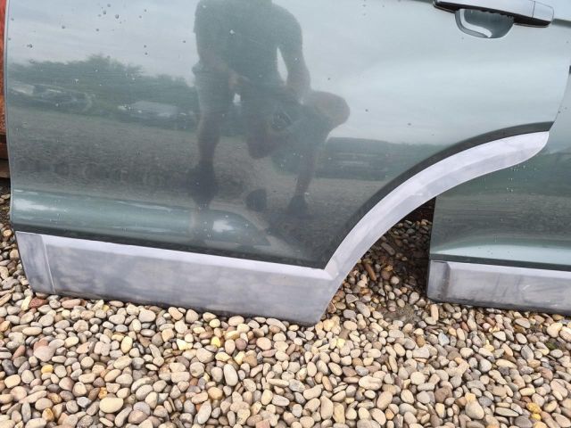 bontott CHEVROLET CAPTIVA Bal hátsó Ajtó Díszléc