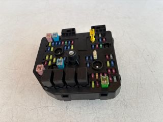 bontott CHEVROLET CAPTIVA Biztosítéktábla Utastér