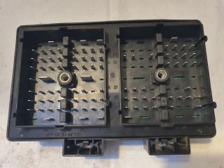 bontott CHEVROLET CAPTIVA Biztosítéktábla Utastér