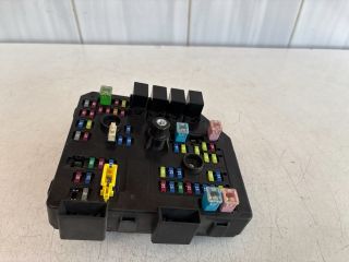 bontott CHEVROLET CAPTIVA Biztosítéktábla Utastér