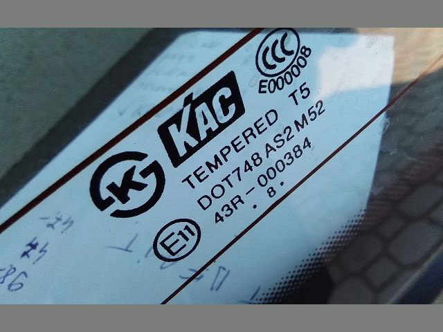 bontott CHEVROLET CAPTIVA Csomagtérajtó (Részeivel)