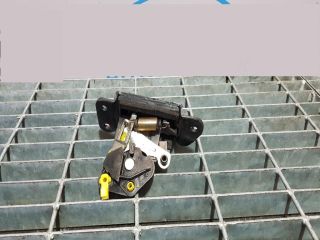 bontott CHEVROLET CAPTIVA Csomagtérajtó Zárszerkezet