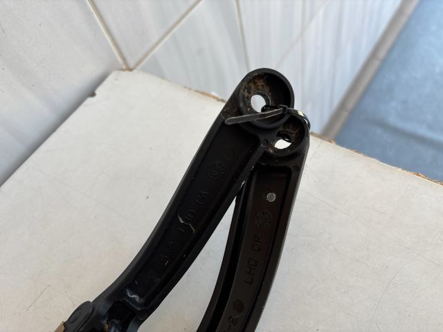 bontott CHEVROLET CAPTIVA Első Ablaktörlő Kar