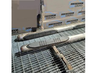 bontott CHEVROLET CAPTIVA Fellépő Pár