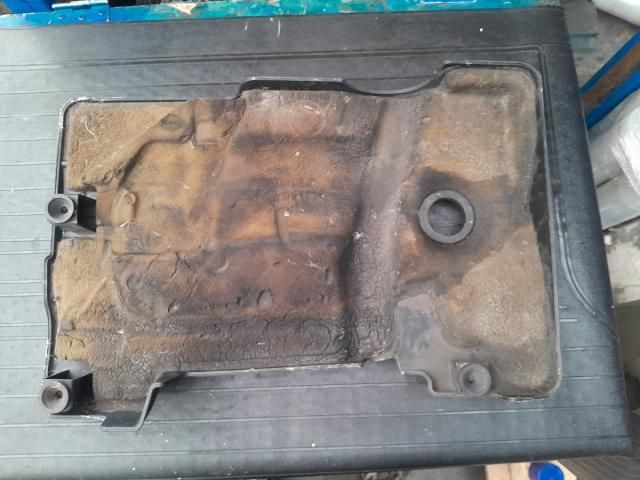 bontott CHEVROLET CAPTIVA Felső Hűtőburkolat