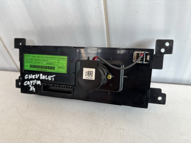 bontott CHEVROLET CAPTIVA Fűtéskapcsoló (digit klímás)