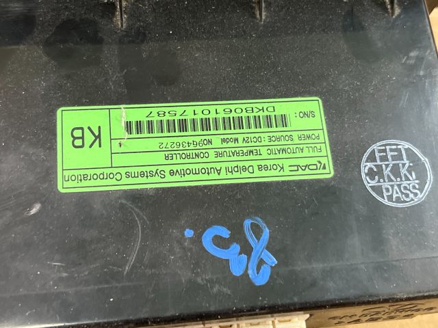 bontott CHEVROLET CAPTIVA Fűtéskapcsoló (digit klímás)