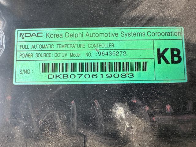 bontott CHEVROLET CAPTIVA Fűtéskapcsoló (digit klímás)