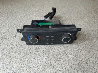 bontott CHEVROLET CAPTIVA Fűtéskapcsoló (digit klímás)