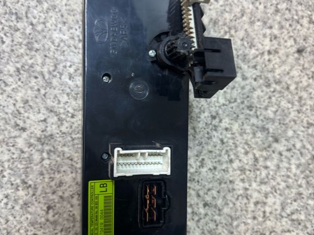 bontott CHEVROLET CAPTIVA Fűtéskapcsoló (manuális klímás)