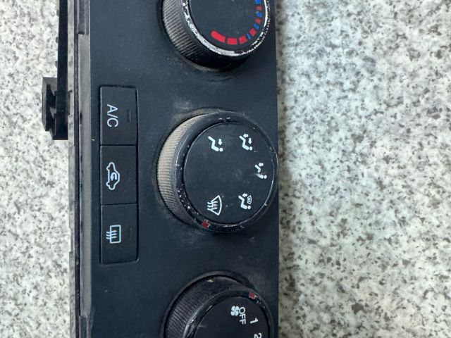 bontott CHEVROLET CAPTIVA Fűtéskapcsoló (manuális klímás)