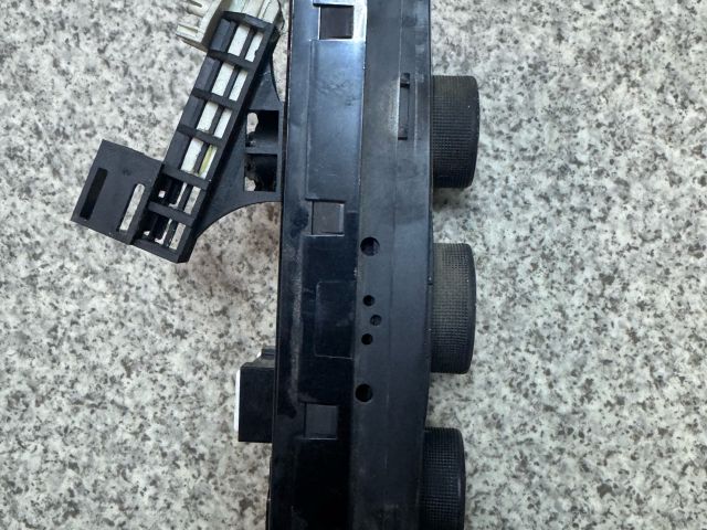 bontott CHEVROLET CAPTIVA Fűtéskapcsoló (manuális klímás)