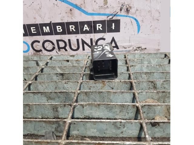 bontott CHEVROLET CAPTIVA Izzító Relé