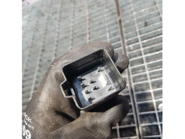 bontott CHEVROLET CAPTIVA Izzító Relé