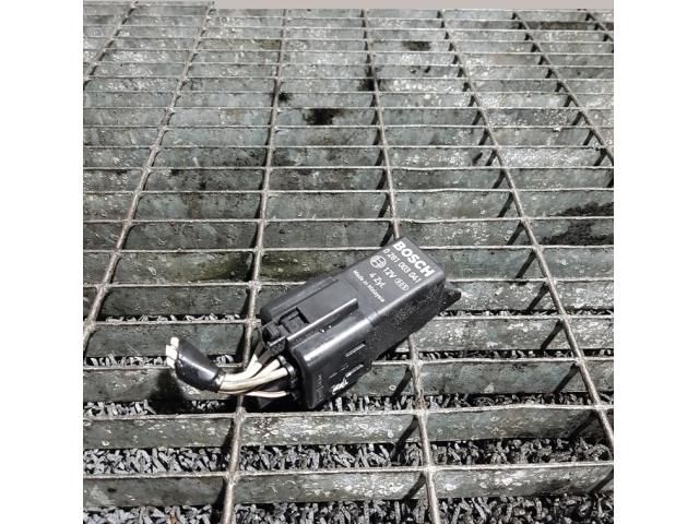 bontott CHEVROLET CAPTIVA Izzító Relé