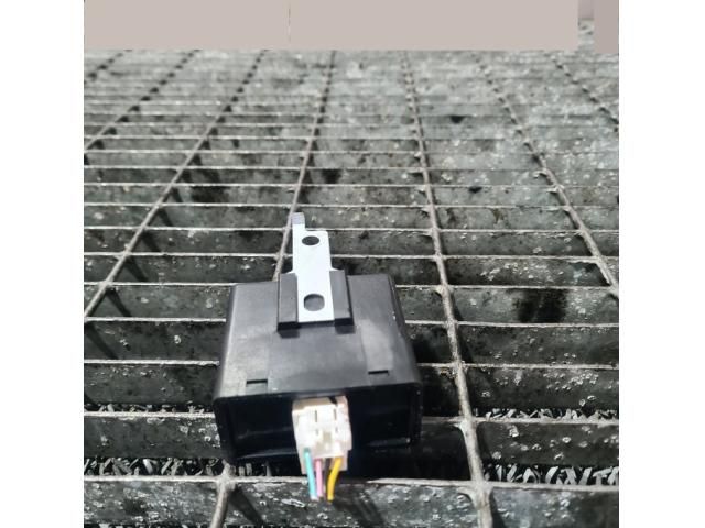 bontott CHEVROLET CAPTIVA Izzító Relé