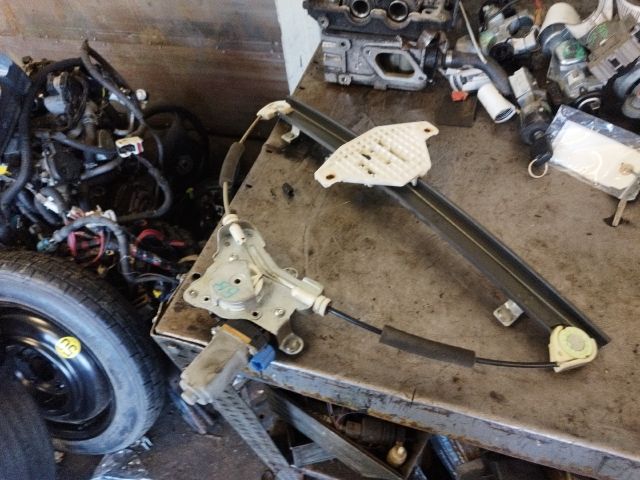 bontott CHEVROLET CAPTIVA Jobb első Ablakemelő Szerkezet (Elektromos)