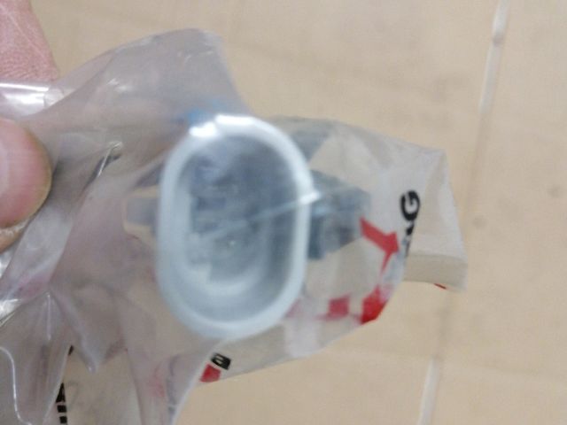 bontott CHEVROLET CAPTIVA Jobb első ABS Jeladó