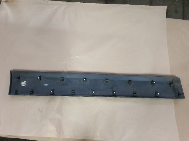 bontott CHEVROLET CAPTIVA Jobb első Ajtó Díszléc