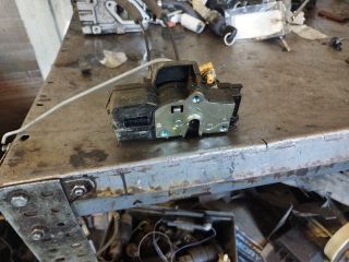 bontott CHEVROLET CAPTIVA Jobb első Ajtózár