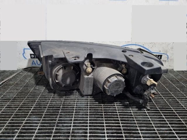 bontott CHEVROLET CAPTIVA Jobb Fényszóró