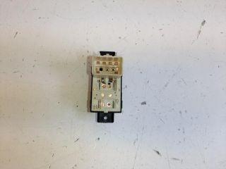 bontott CHEVROLET CAPTIVA Jobb hátsó Ablakemelő Kapcsoló