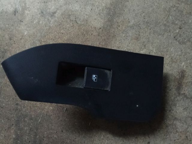 bontott CHEVROLET CAPTIVA Jobb hátsó Ablakemelő Kapcsoló