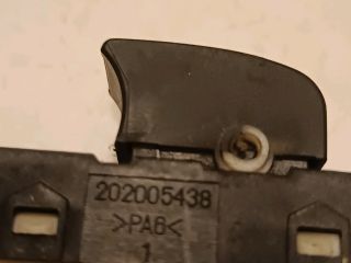 bontott CHEVROLET CAPTIVA Jobb hátsó Ablakemelő Kapcsoló