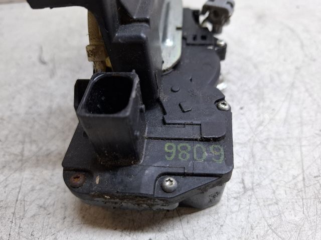 bontott CHEVROLET CAPTIVA Jobb hátsó Ajtózár