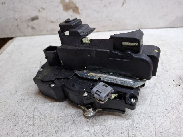 bontott CHEVROLET CAPTIVA Jobb hátsó Ajtózár