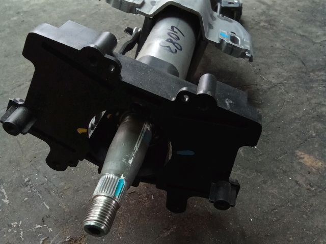 bontott CHEVROLET CAPTIVA Kormányoszlop