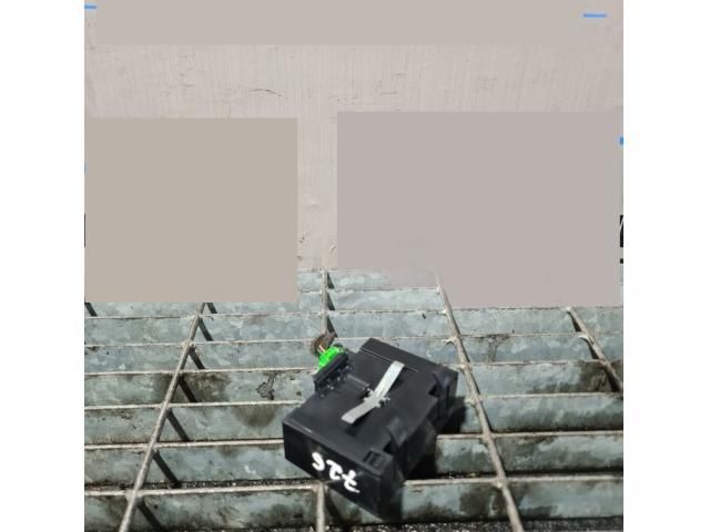 bontott CHEVROLET CAPTIVA Központizár Elektronika